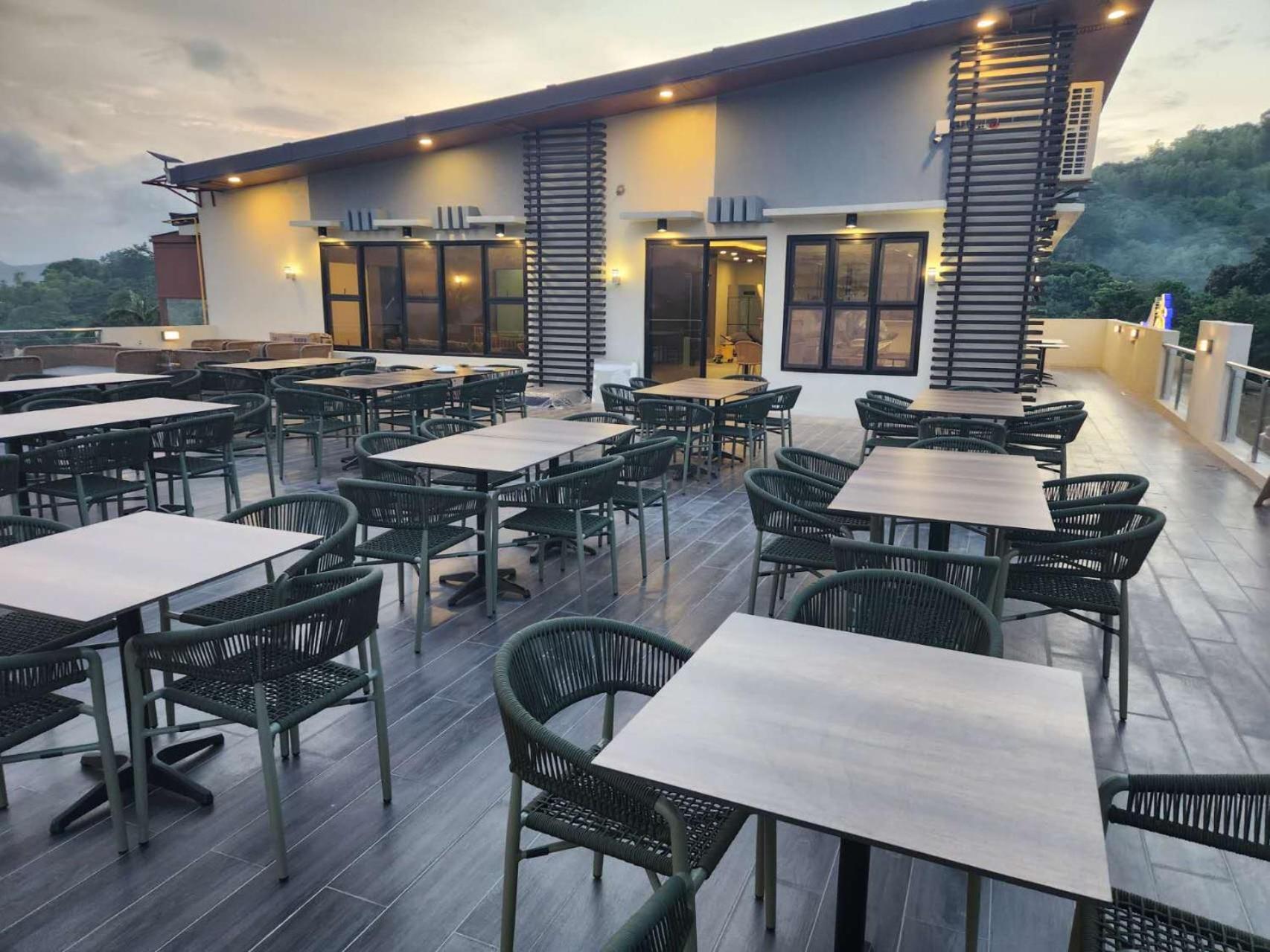 Tropicasa Hotel Coron Luaran gambar