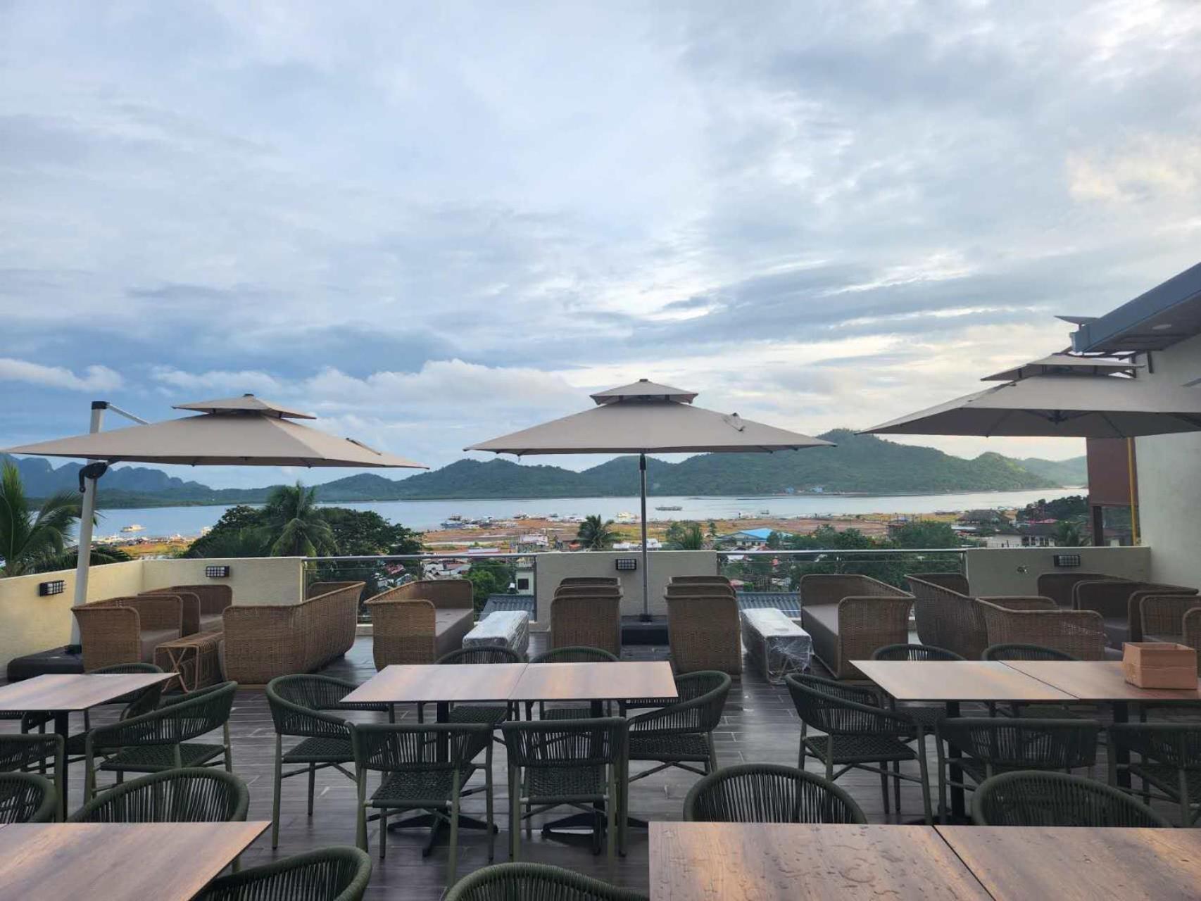 Tropicasa Hotel Coron Luaran gambar
