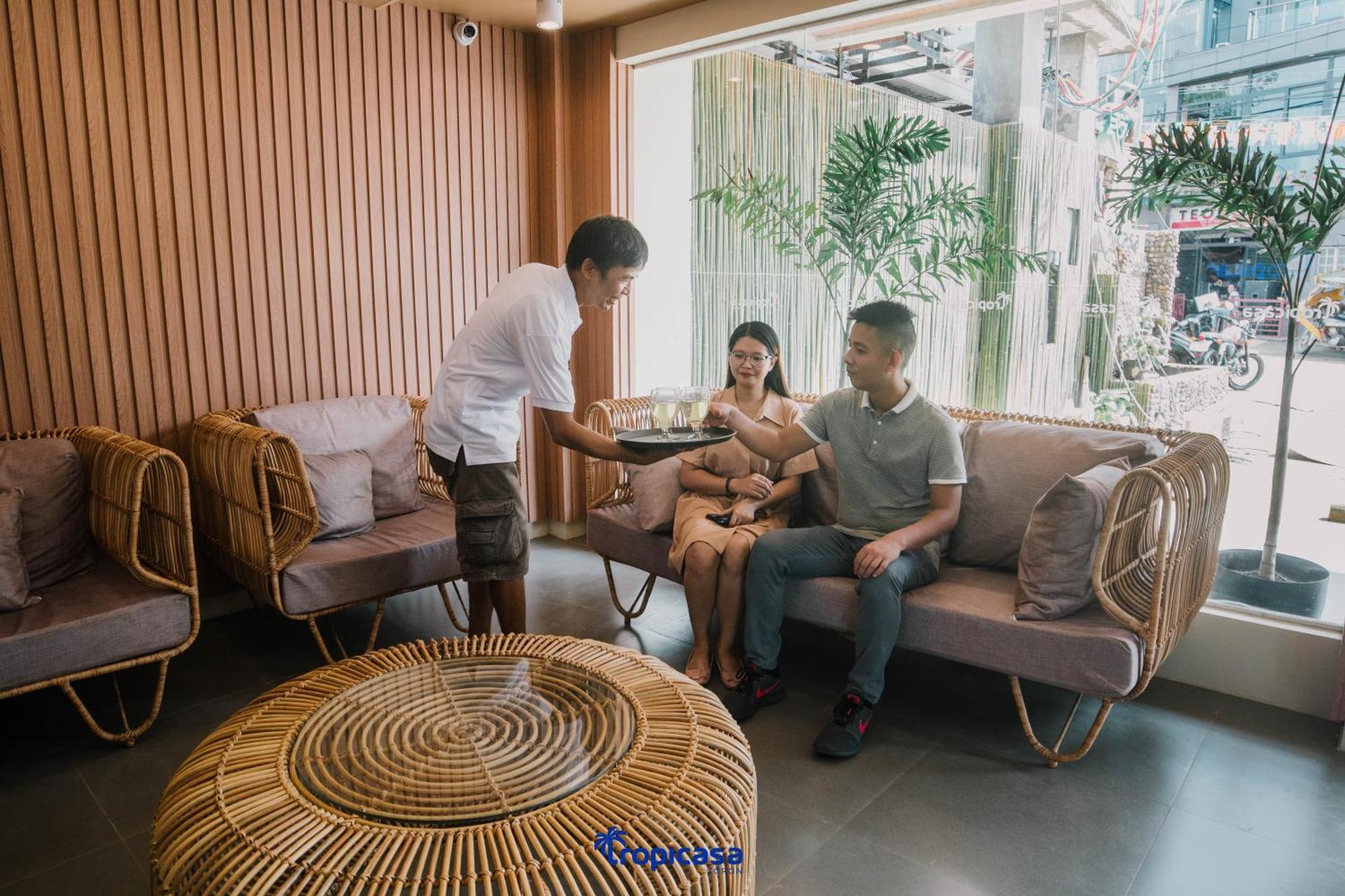 Tropicasa Hotel Coron Luaran gambar